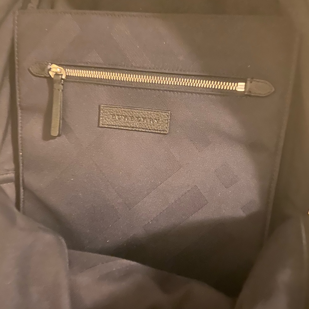 Burberry Bookbag 2019 Summer Collection - Picture 4 of 7